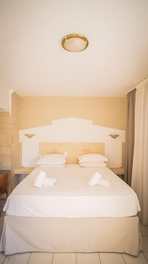 Parthenis Hotel & Suites 말리아 외부 사진